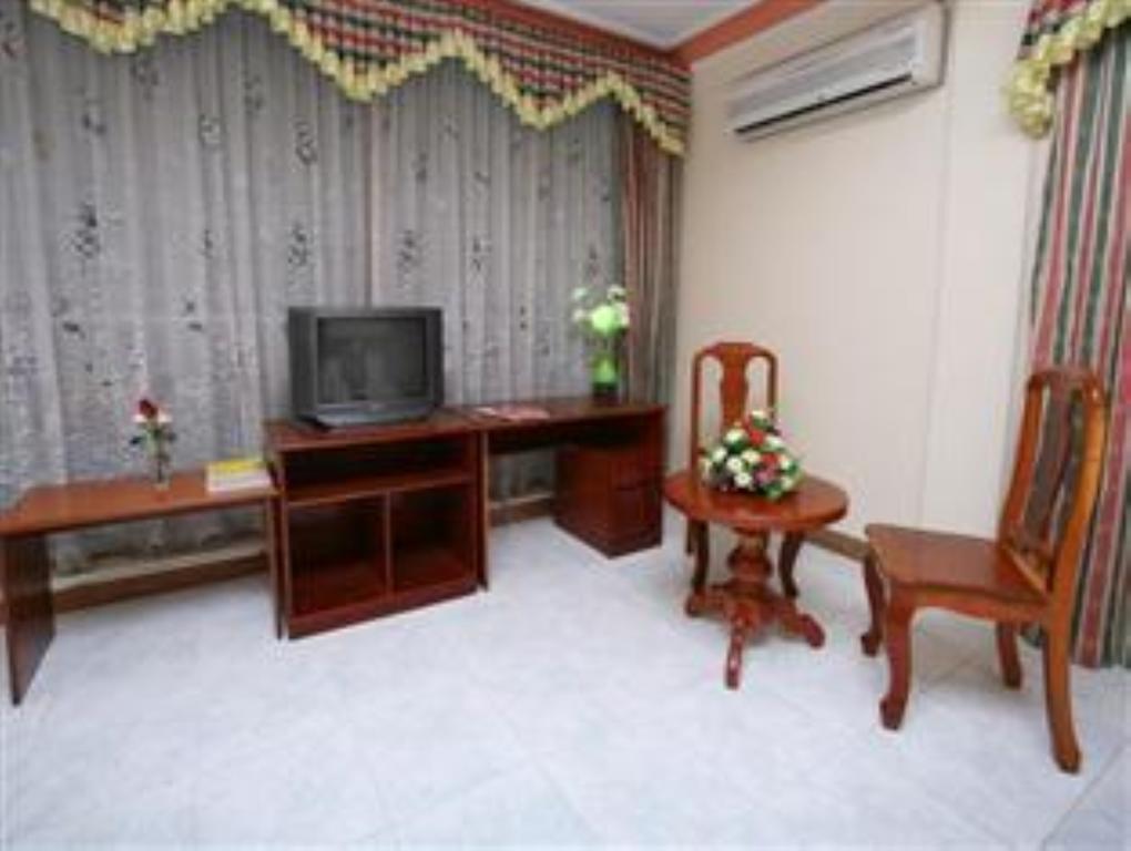 Lucky Star 2 Hotel Phnom Penh Dış mekan fotoğraf