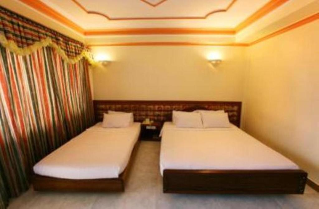 Lucky Star 2 Hotel Phnom Penh Dış mekan fotoğraf
