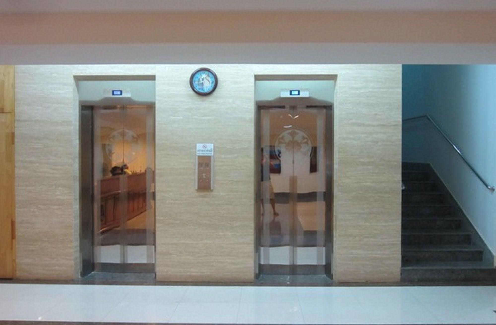 Lucky Star 2 Hotel Phnom Penh Dış mekan fotoğraf